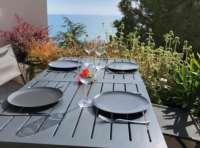 Les Megalithes 세테