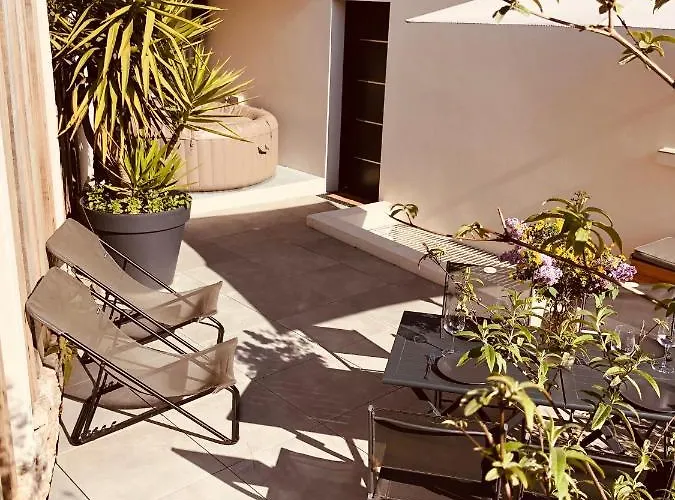 Les Megalithes 아파트